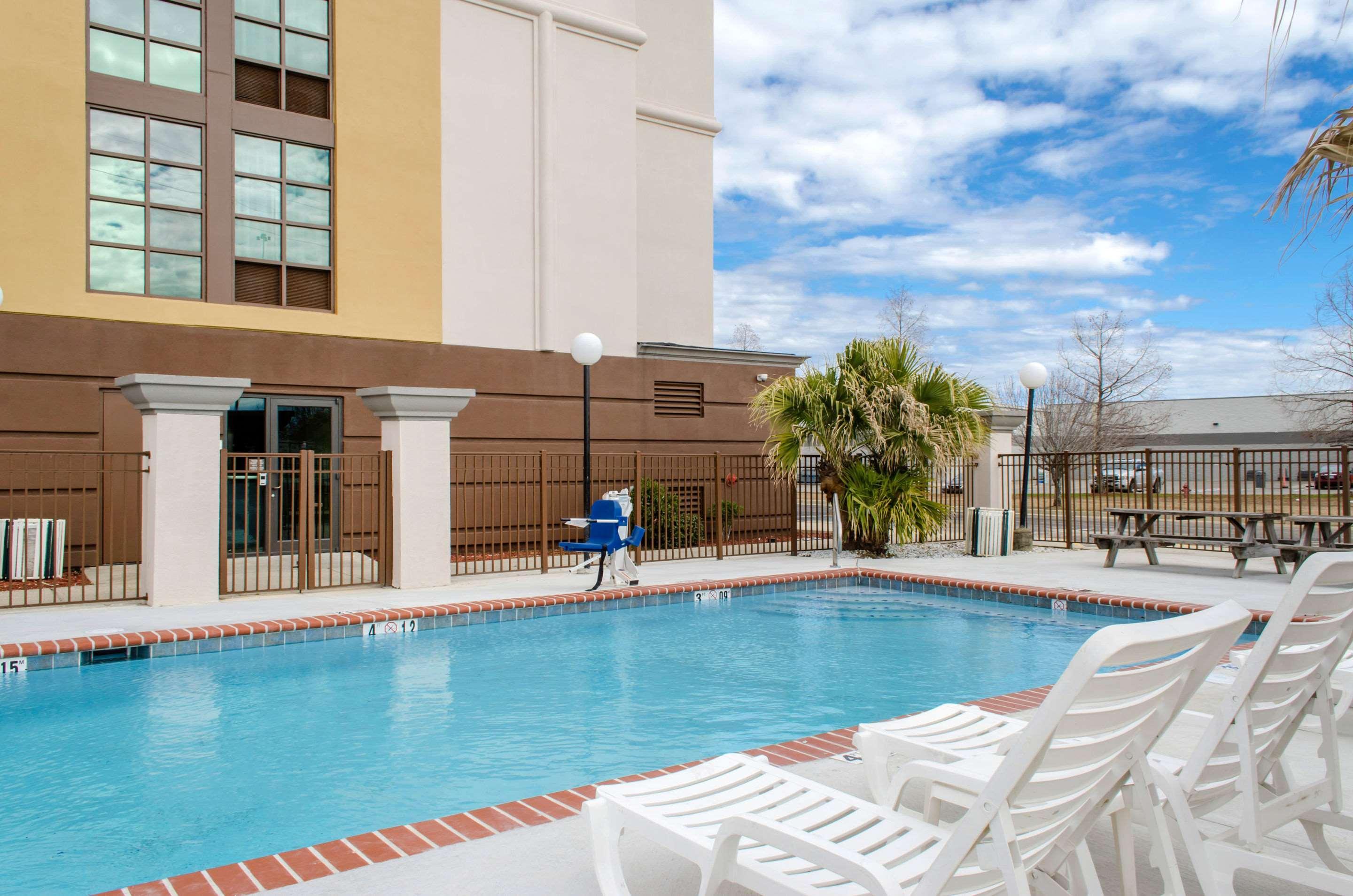 Comfort Inn & Suites Biloxi-D'Iberville Exterior photo