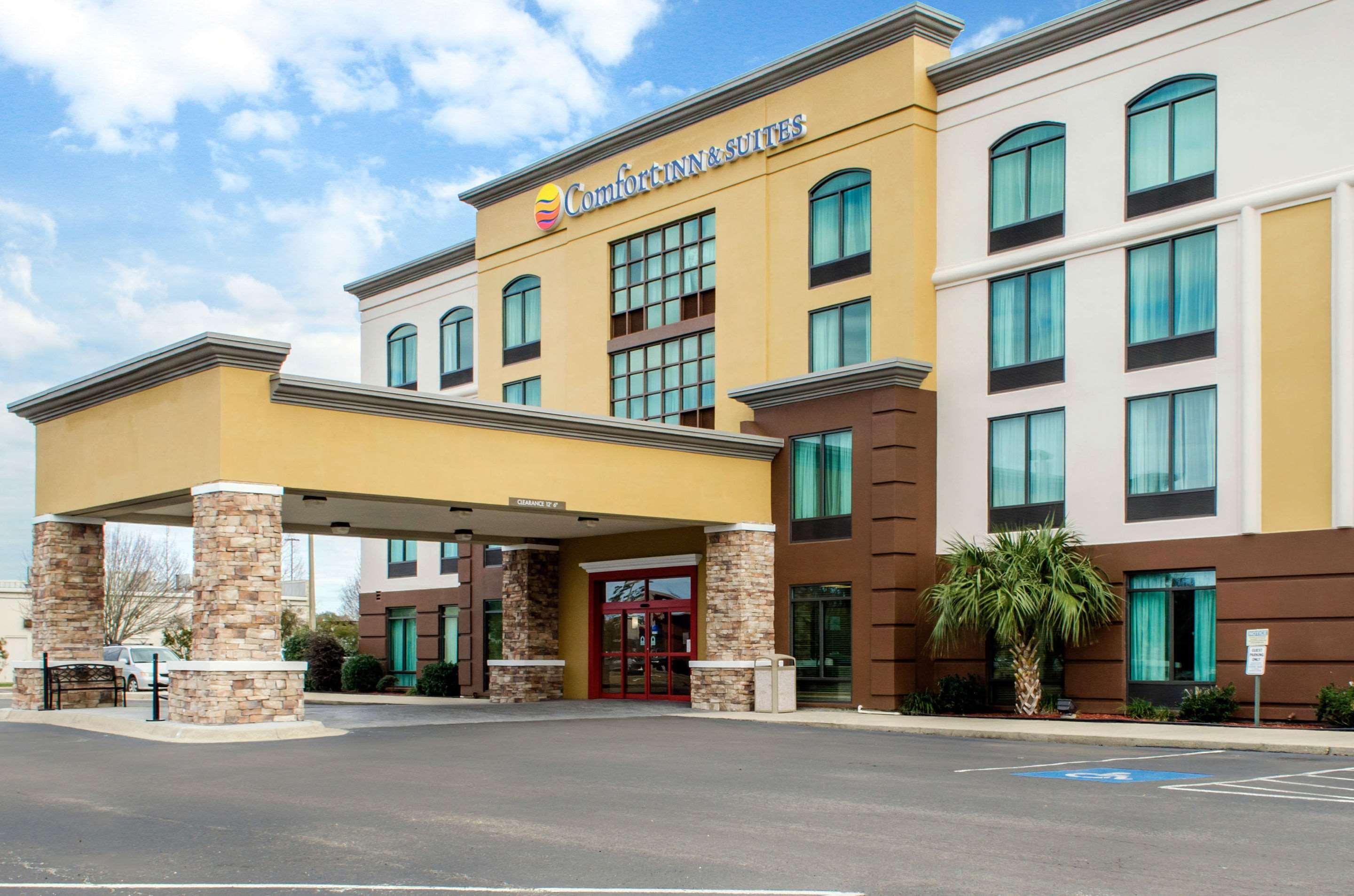 Comfort Inn & Suites Biloxi-D'Iberville Exterior photo