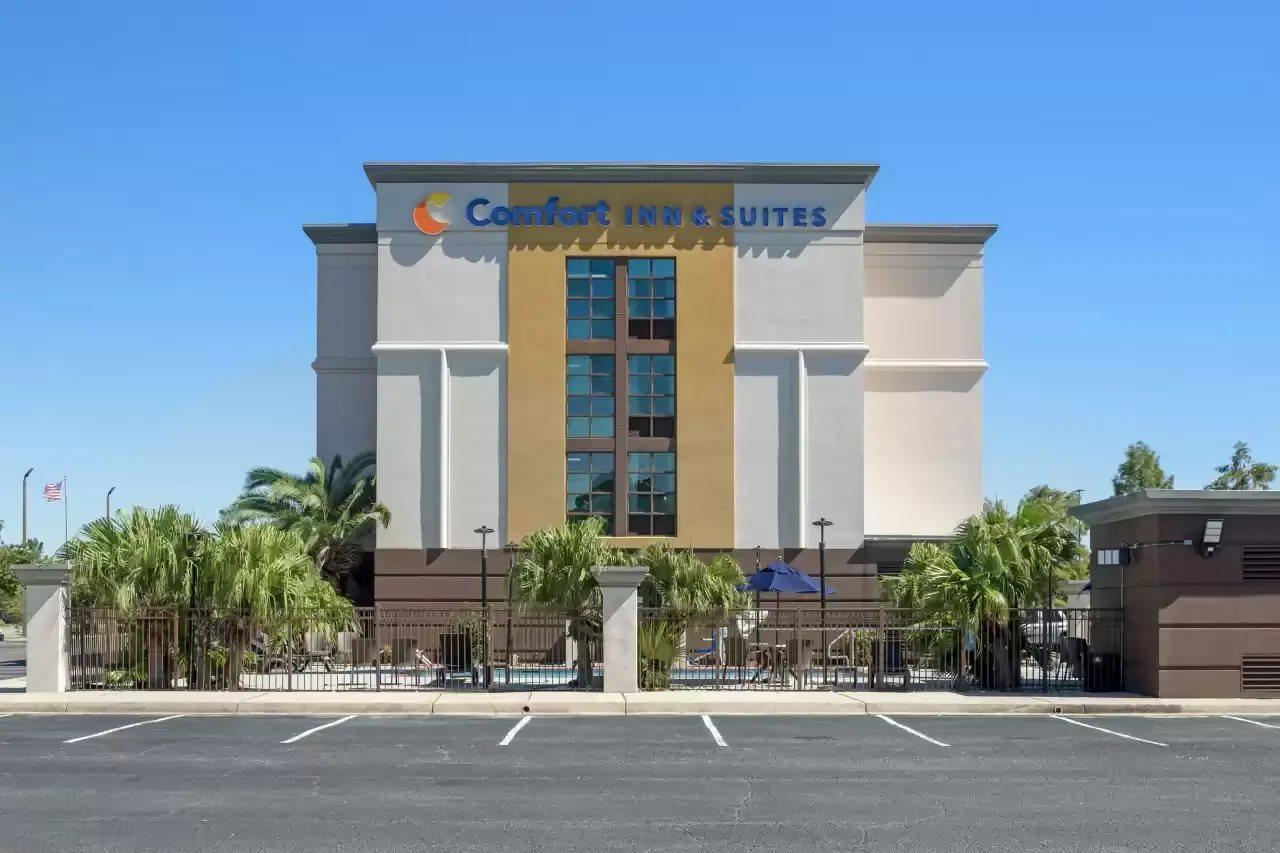 Comfort Inn & Suites Biloxi-D'Iberville Exterior photo